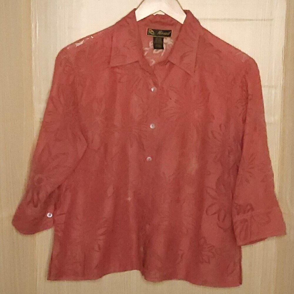Mirasol Linen Blend Floral Vintage Button Down Large